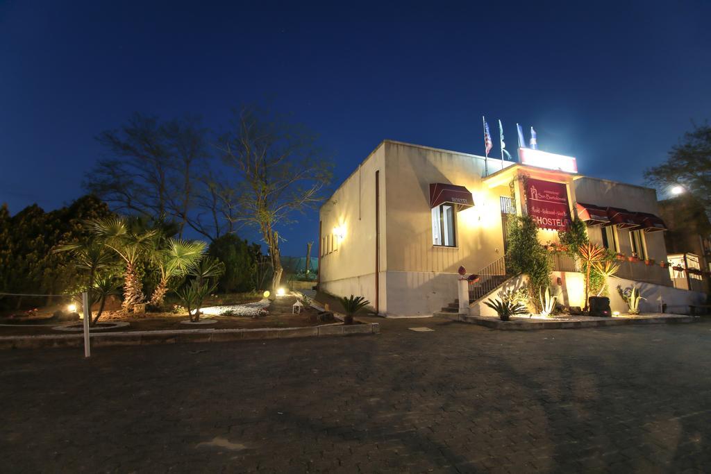 Agriturist Soleluna Caltagirone Eksteriør billede