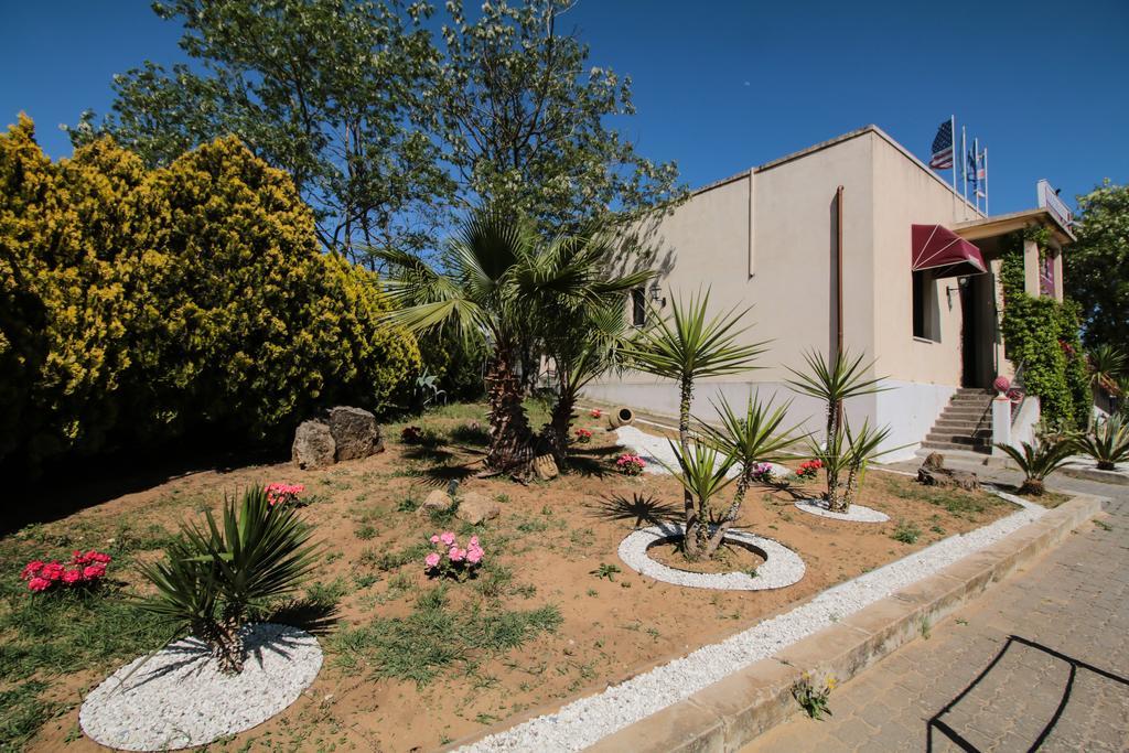 Agriturist Soleluna Caltagirone Eksteriør billede